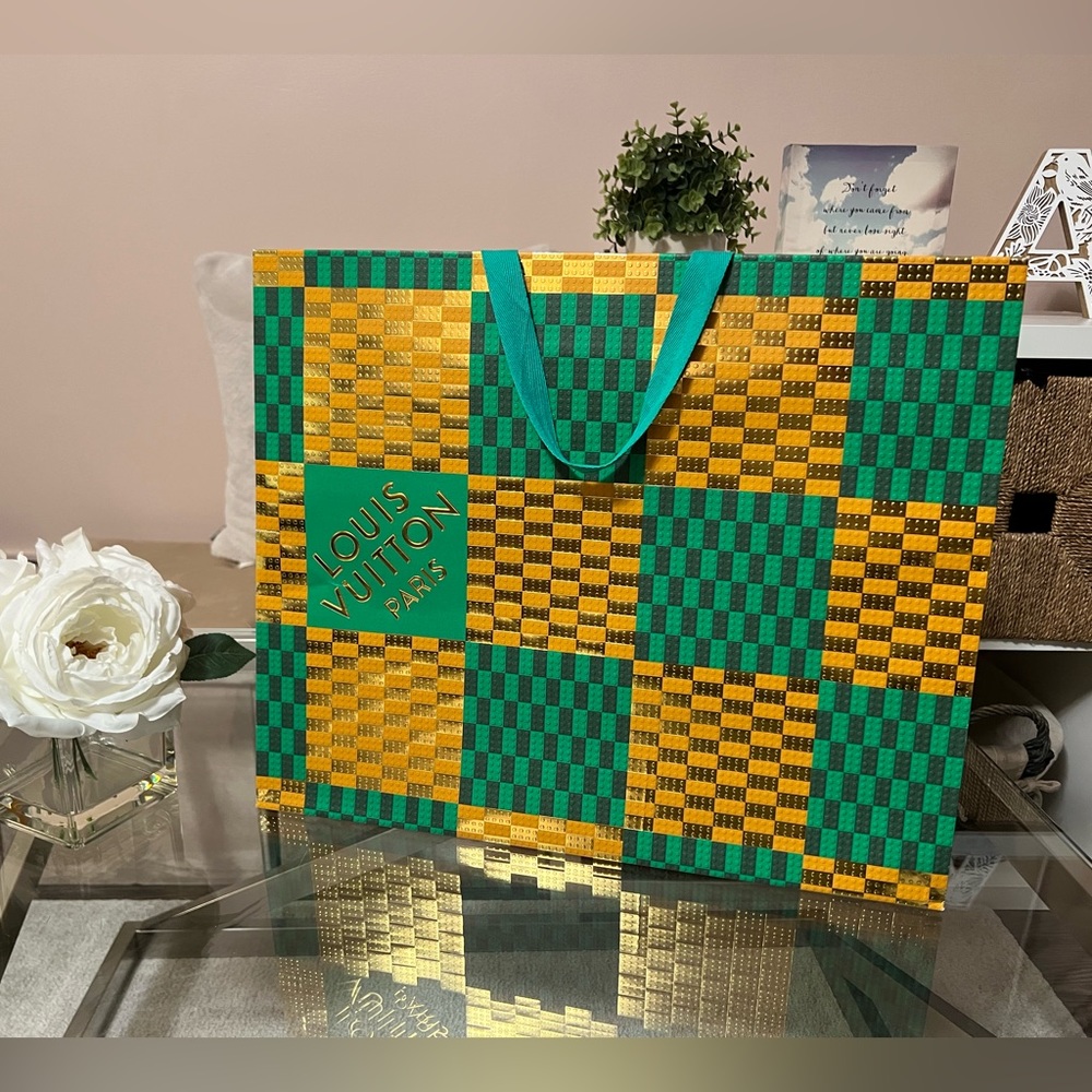 X-Large Louis Vuitton Holidays Shopping Bag